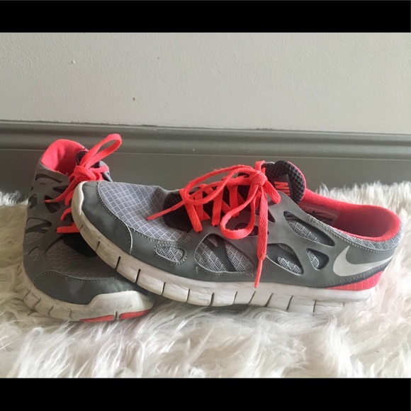 Shoes - Picture 2 of 5